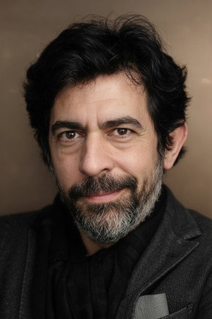 Okan Bayülgen portrait