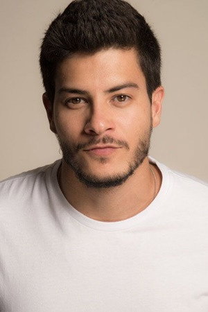 Arthur Aguiar portrait