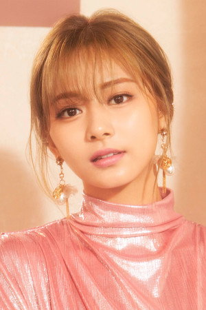 TZUYU portrait