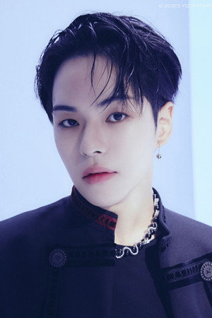 Yoon Jae-hyuk portrait