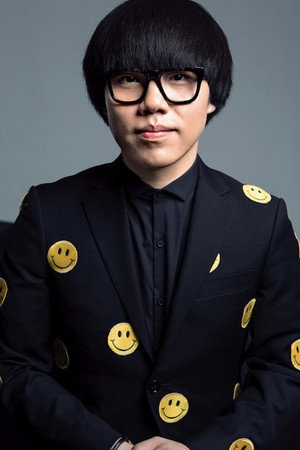 Li Qi portrait