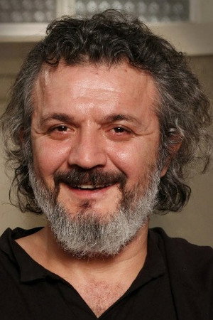 Müfit Can Saçıntı portrait