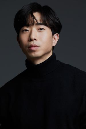 Daniel Jun portrait