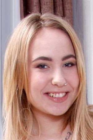 Bella Mur portrait