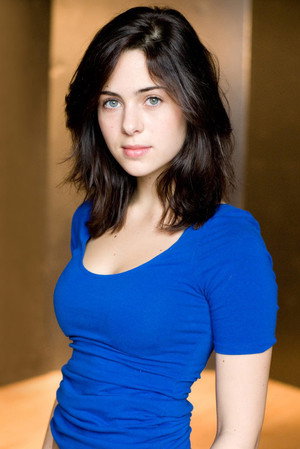 Holly Deveaux portrait