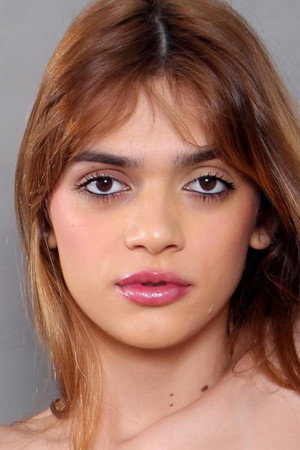 Fany Menezes portrait