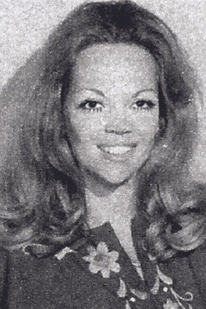 Lilian Fernandes portrait