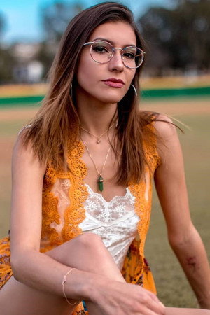 Lirio Karina portrait