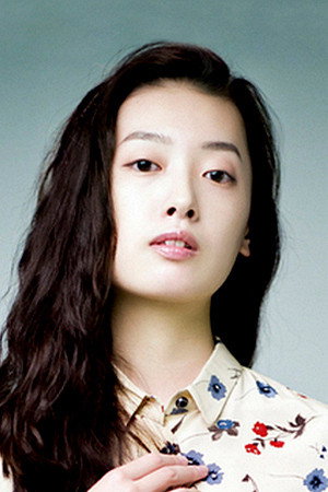 Kim Ye-na portrait
