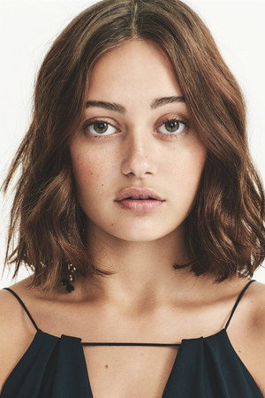 Ella Purnell portrait