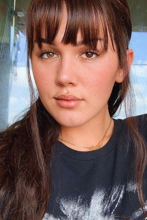 Daisy Taylor portrait