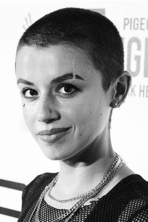 Jenna Kanell portrait