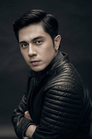 Paulo Avelino portrait