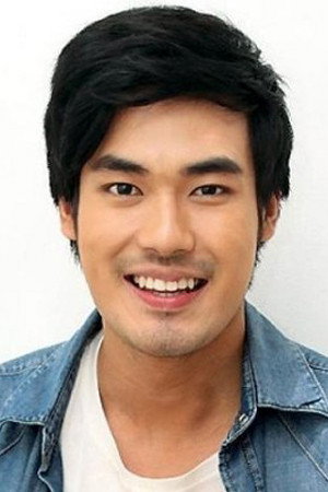Thana Chatborirak portrait