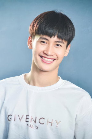 Yukhondet Patchim portrait