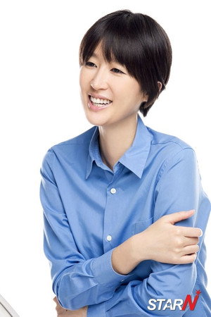 Hong Jin-kyung portrait