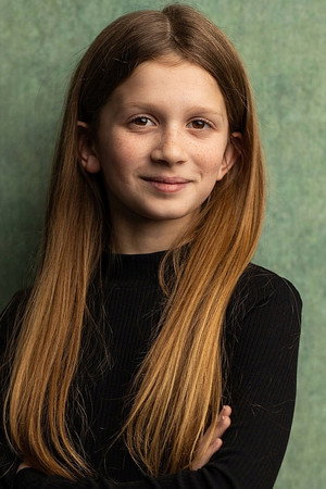 Olivia Lynes portrait