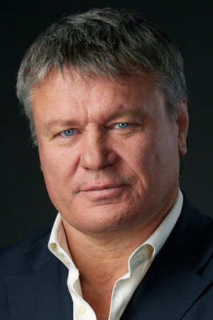Oleg Taktarov portrait