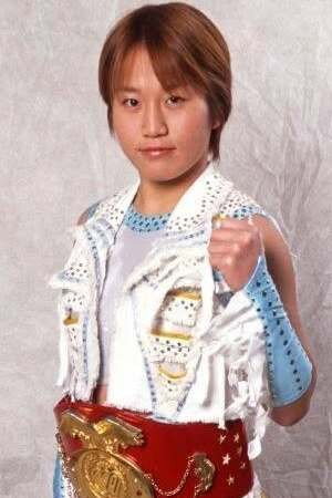 Momoe Ōe portrait