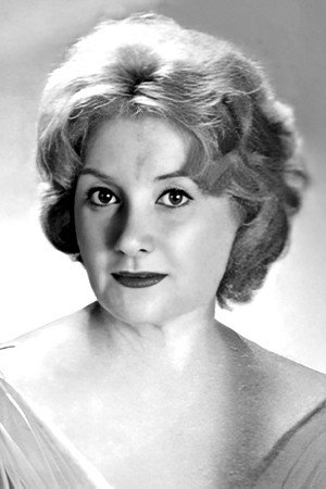 Lucienne Delyle portrait