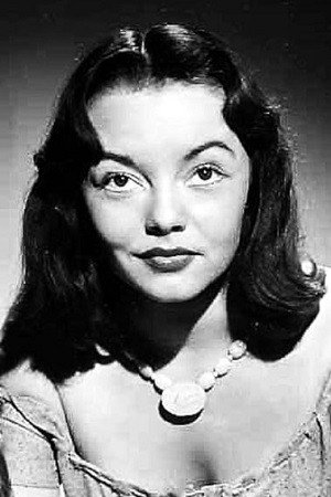 Gloria Saunders portrait