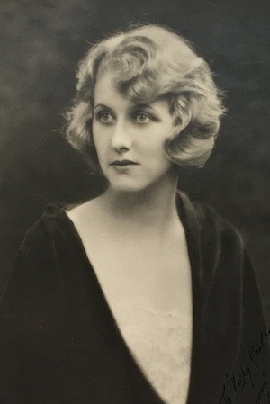 Dagmar Oakland portrait