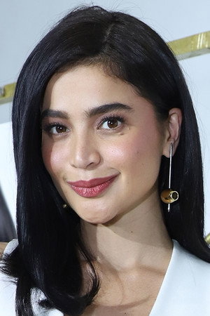 Anne Curtis portrait