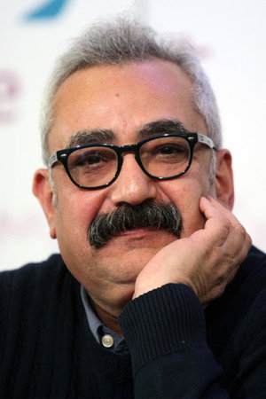 Farzad Motamen portrait