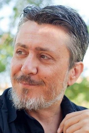 Cüneyt Uzunlar portrait