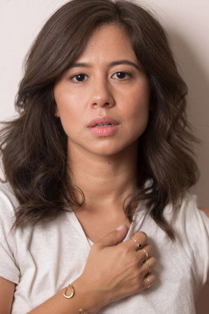 Chloé Wepper portrait