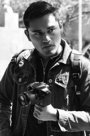 Oscar Mendo portrait