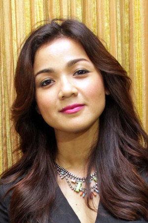 Nirina Zubir portrait