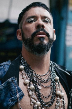 Almério portrait