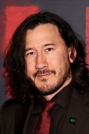 Mark Fischbach portrait
