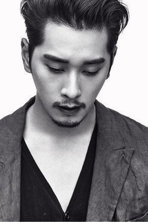 Hwang Chan-sung portrait