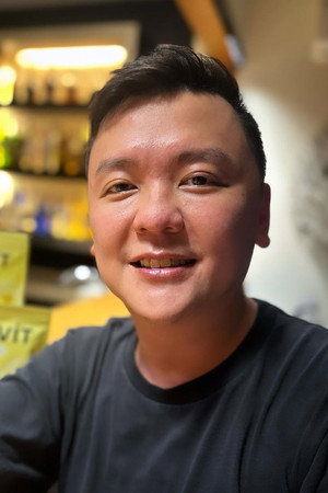 Alex Lee portrait