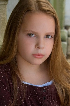 Chloe Roe portrait