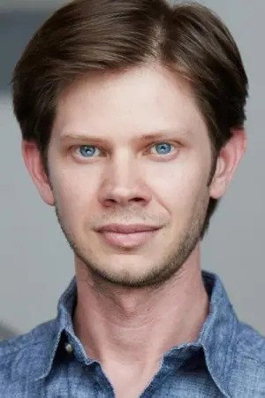 Lee Norris portrait