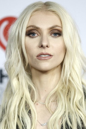 Taylor Momsen portrait
