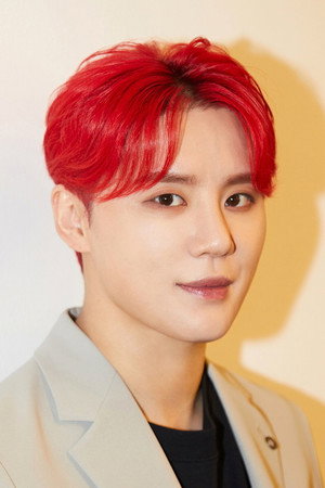 XIAH Junsu portrait