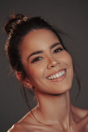 Laura de León portrait
