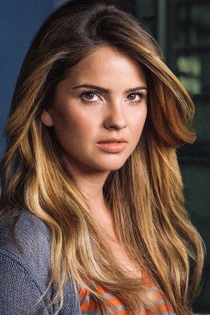 Shelley Hennig portrait