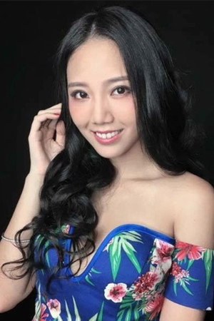 Maggie Li portrait