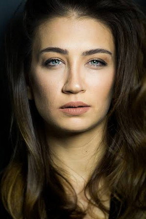 Ceren Benderlioğlu portrait