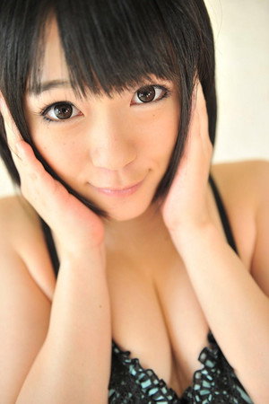 Riona Minami portrait