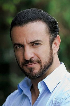 Alejandro Ávila portrait