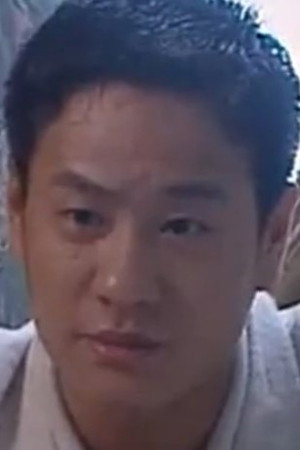 Lin Luen portrait