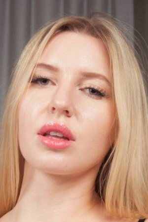 Amber Blush portrait