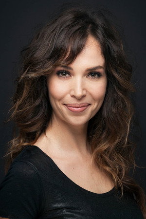 Esra Ronabar portrait