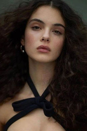 Deva Cassel portrait